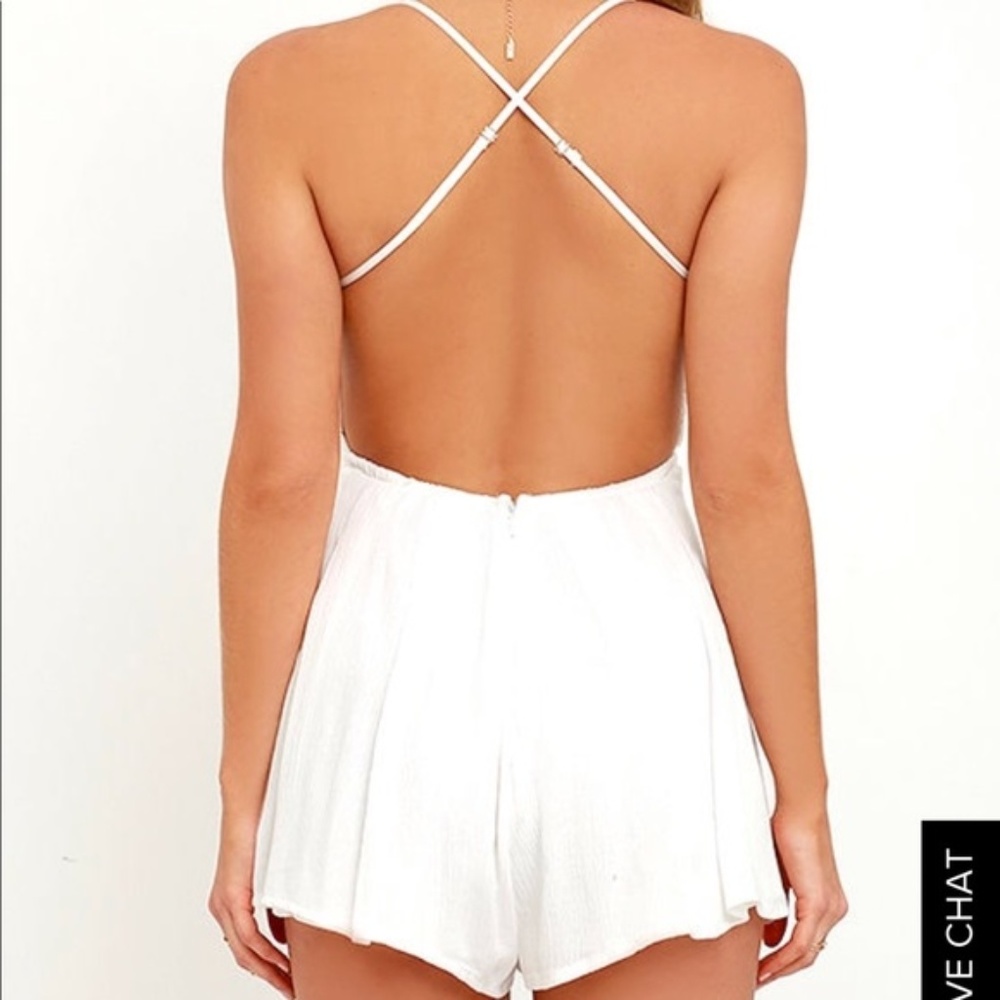 💖LULUS STAR SPANGLED IVORY BACKLESS LACE ROMPER💖 - Picture 5 of 11